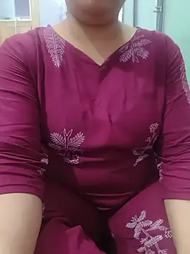 roshni agrawal0 online show from 06/27/26, 07:58