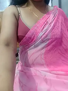 Snapshot of roshni_agrawal0 chatting on 04/27/26, 10:57 roshni agrawal0 online show from 04/27/26, 10:57