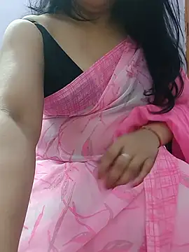 Snapshot of roshni_agrawal0 chatting on 05/09/26, 06:11 roshni agrawal0 online show from 05/09/26, 06:11