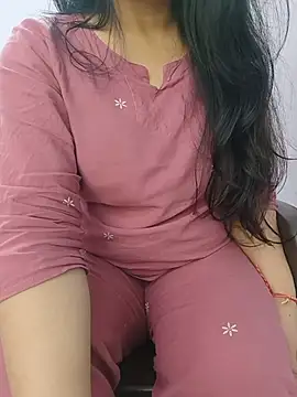 Snapshot of roshni_agrawal0 chatting on 05/09/26, 06:06 roshni agrawal0 online show from 05/09/26, 06:06