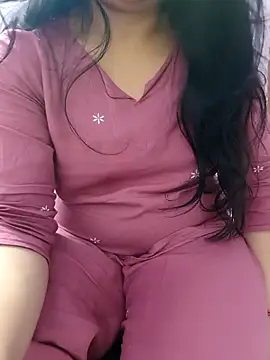 Snapshot of roshni_agrawal0 chatting on 05/06/26, 06:01 roshni agrawal0 online show from 05/06/26, 06:01