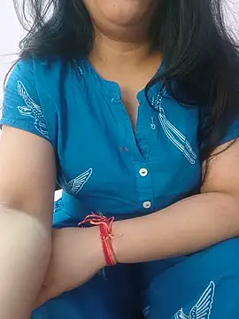Snapshot of roshni_agrawal0 chatting on 05/30/26, 09:04 roshni agrawal0 online show from 05/30/26, 09:04