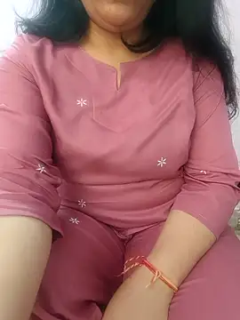 Snapshot of roshni_agrawal0 chatting on 05/02/26, 06:29 roshni agrawal0 online show from 05/02/26, 06:29