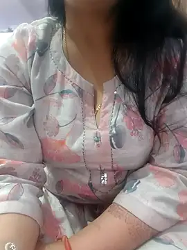 Snapshot of roshni_agrawal0 chatting on 02/28/26, 09:09 roshni agrawal0 online show from 02/28/26, 09:09