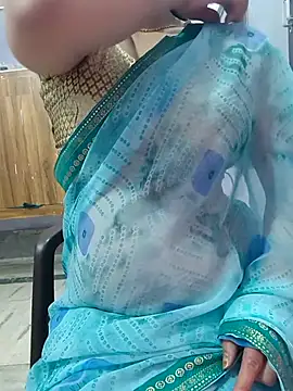 Snapshot of roshni_agrawal0 chatting on 01/08/26, 06:25 roshni agrawal0 online show from 01/08/26, 06:25