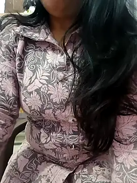 Snapshot of roshni_agrawal0 chatting on 02/25/26, 01:00 roshni agrawal0 online show from 02/25/26, 01:00