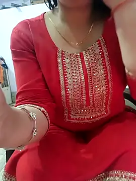 Snapshot of roshni_agrawal0 chatting on 02/07/26, 07:44 roshni agrawal0 online show from 02/07/26, 07:44