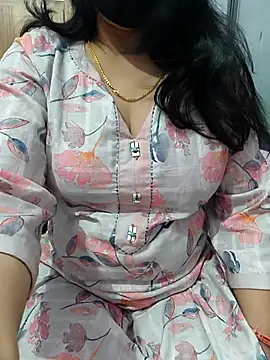 roshni agrawal0 online show from 11/18/25, 05:44