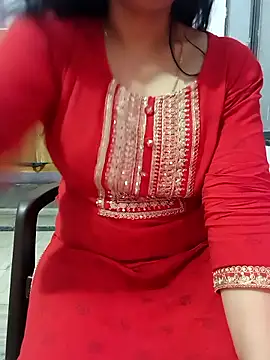 Snapshot of roshni_agrawal0 chatting on 01/09/26, 12:56 roshni agrawal0 online show from 01/09/26, 12:56