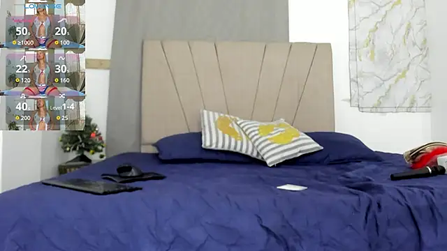 Snapshot of Lady_miss___ chatting on 12/15/25, 01:17 Lady miss online show from 12/15/25, 01:17