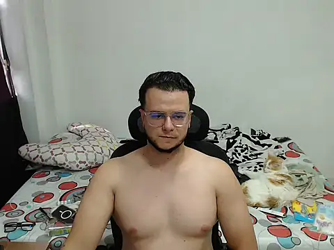 cloudsxxx online show from 03/31/26, 07:05