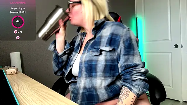 Charlies world online show from 11/05/25, 05:38