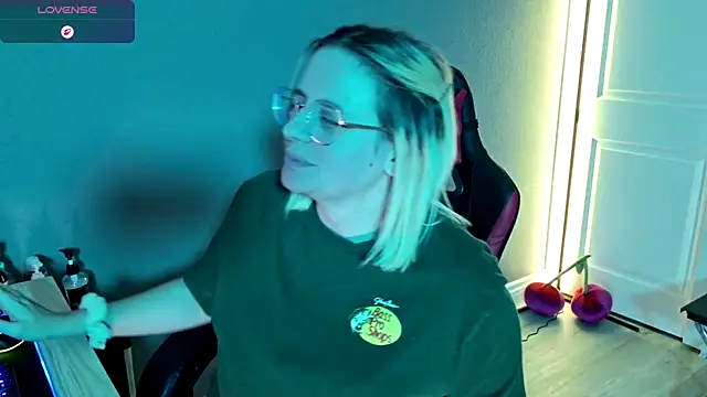 Charlies world online show from 10/28/25, 07:24