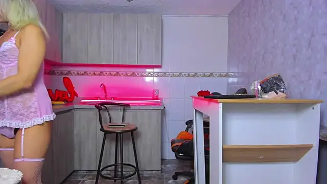 ZaiMoon  online show from 10/16/25, 07:33