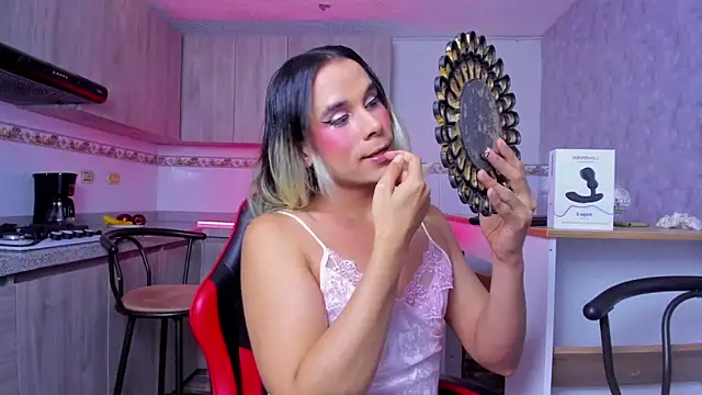 Snapshot of ZaiMoon_ chatting on 02/10/26, 08:41 ZaiMoon online show from 02/10/26, 08:41