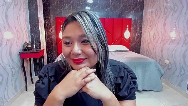 LatinaHoleQueen online show from 03/27/26, 03:24