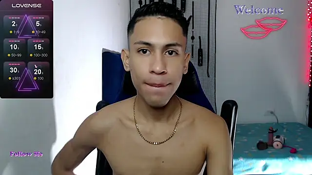 dylan apol0 online show from 11/03/25, 02:28