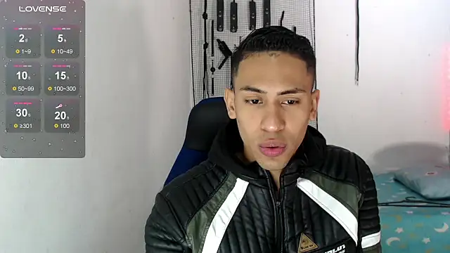 dylan apol0 online show from 09/26/25, 03:13