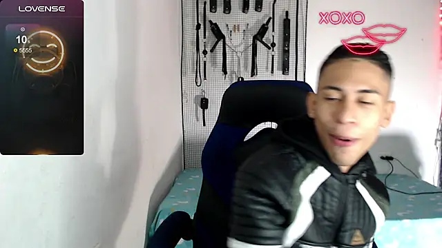 dylan apol0 online show from 10/05/25, 04:47