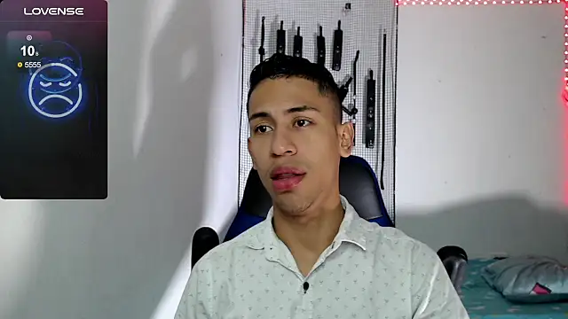 dylan apol0 online show from 09/28/25, 03:02