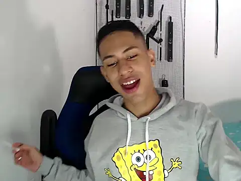 dylan apol0 online show from 09/25/25, 05:02