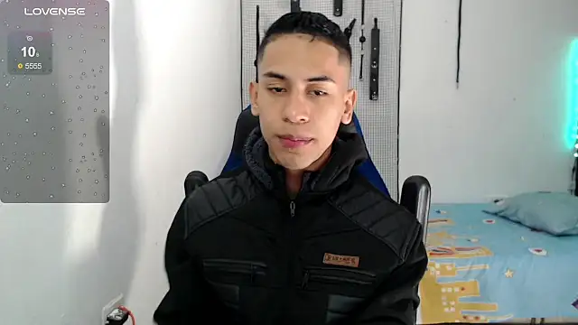 dylan apol0 online show from 09/21/25, 04:28