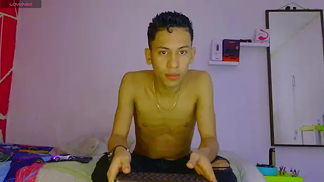 Snapshot of dylan_apol0 chatting on 02/25/26, 03:07 dylan apol0 online show from 02/25/26, 03:07