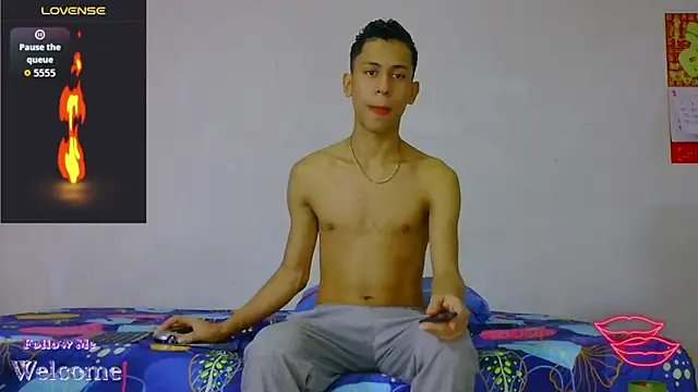 Snapshot of dylan_apol0 chatting on 03/23/26, 03:17 dylan apol0 online show from 03/23/26, 03:17