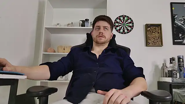 aaron nvk online show from 11/18/25, 08:56