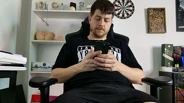 Snapshot of aaron_nvk chatting on 03/21/26, 06:34 aaron nvk online show from 03/21/26, 06:34