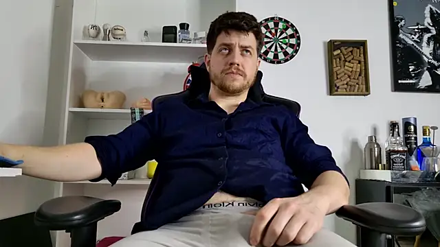 aaron nvk online show from 11/04/25, 08:45