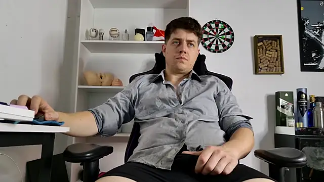 aaron nvk online show from 12/14/25, 07:41