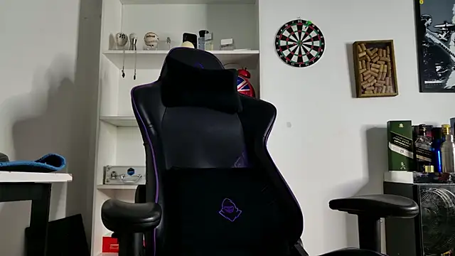 Snapshot of aaron_nvk chatting on 01/18/26, 12:58 aaron nvk online show from 01/18/26, 12:58