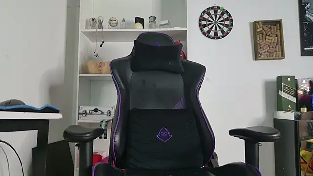 Snapshot of aaron_nvk chatting on 03/14/26, 03:45 aaron nvk online show from 03/14/26, 03:45