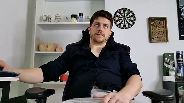 aaron nvk online show from 12/02/25, 08:54