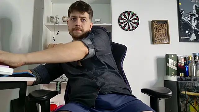 Snapshot of aaron_nvk chatting on 03/12/26, 08:57 aaron nvk online show from 03/12/26, 08:57