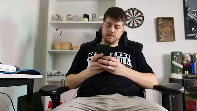 Snapshot of aaron_nvk chatting on 03/16/26, 07:05 aaron nvk online show from 03/16/26, 07:05