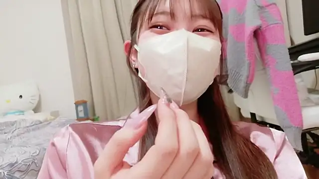 MOEMOE-Q online show from 05/31/26, 05:40