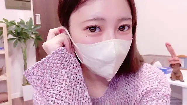 Snapshot of MOEMOE-Q chatting on 10/02/25, 11:13 MOEMOE-Q online show from 10/02/25, 11:13