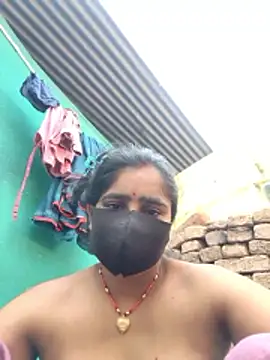 Snapshot of Falguni_Desai chatting on 06/06/26, 01:55 Falguni Desai online show from 06/06/26, 01:55
