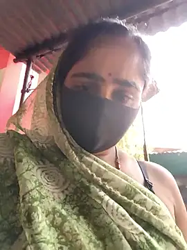 Snapshot of Falguni_Desai chatting on 11/28/25, 02:01 Falguni Desai online show from 11/28/25, 02:01