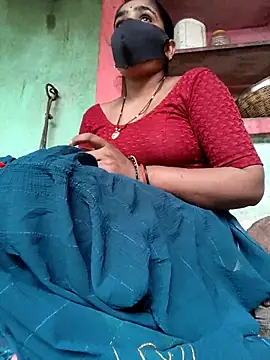 Snapshot of Falguni_Desai chatting on 11/27/25, 02:34 Falguni Desai online show from 11/27/25, 02:34