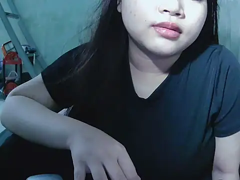 Snapshot of Lily3322 chatting on 03/31/26, 05:48 Lily3322 online show from 03/31/26, 05:48