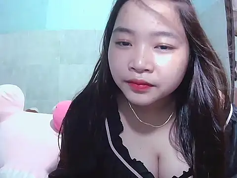 Snapshot of Lily3322 chatting on 09/25/25, 04:57 Lily3322 online show from 09/25/25, 04:57