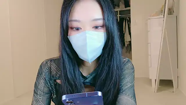 ramuchan desu online show from 10/26/25, 01:28