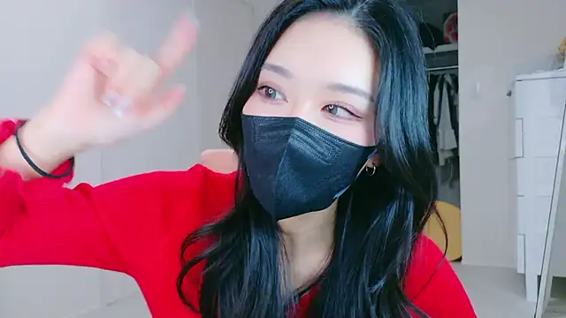 ramuchan desu online show from 10/25/25, 01:38