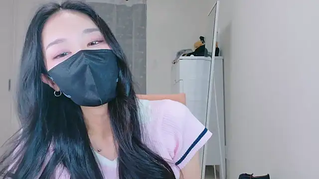 Snapshot of ramuchan_desu chatting on 07/06/26, 12:06 ramuchan desu online show from 07/06/26, 12:06