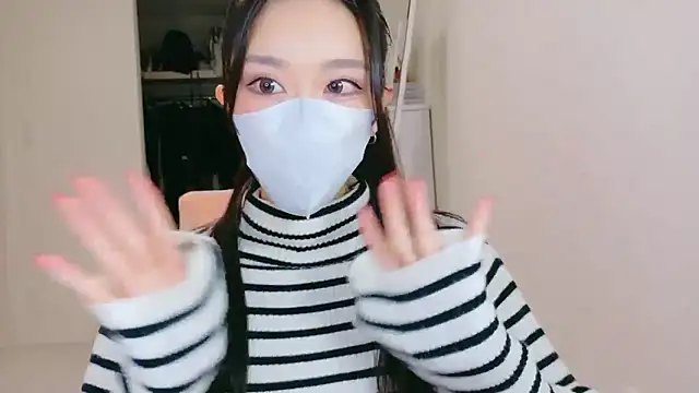 Snapshot of ramuchan_desu chatting on 10/09/25, 02:12 ramuchan desu online show from 10/09/25, 02:12