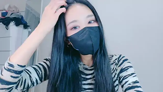 ramuchan desu online show from 11/18/25, 12:19