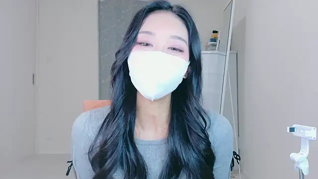 Snapshot of ramuchan_desu chatting on 04/29/26, 12:15 ramuchan desu online show from 04/29/26, 12:15